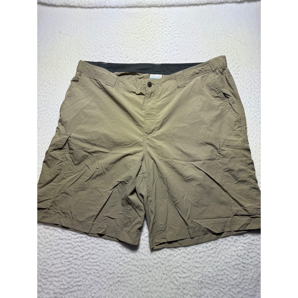 Columbia shorts‎ mens 42 tan Cargo Outdoor Hiking Casual Khaki Size 42